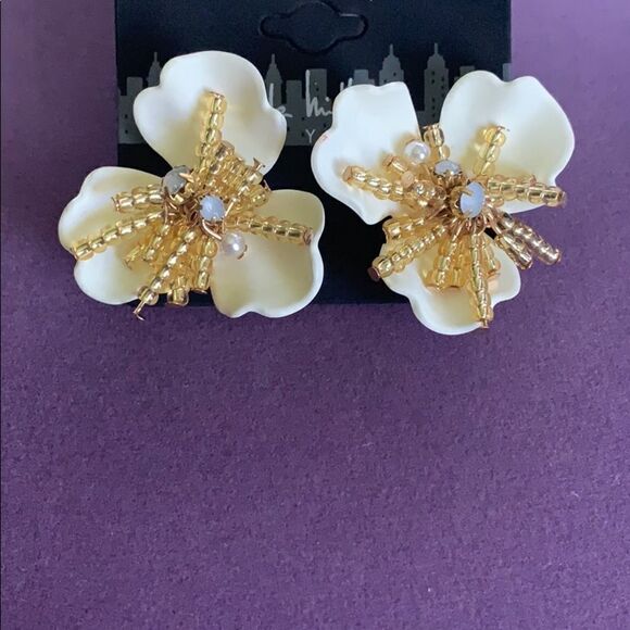 Flower earrings - Picture 1 of 2